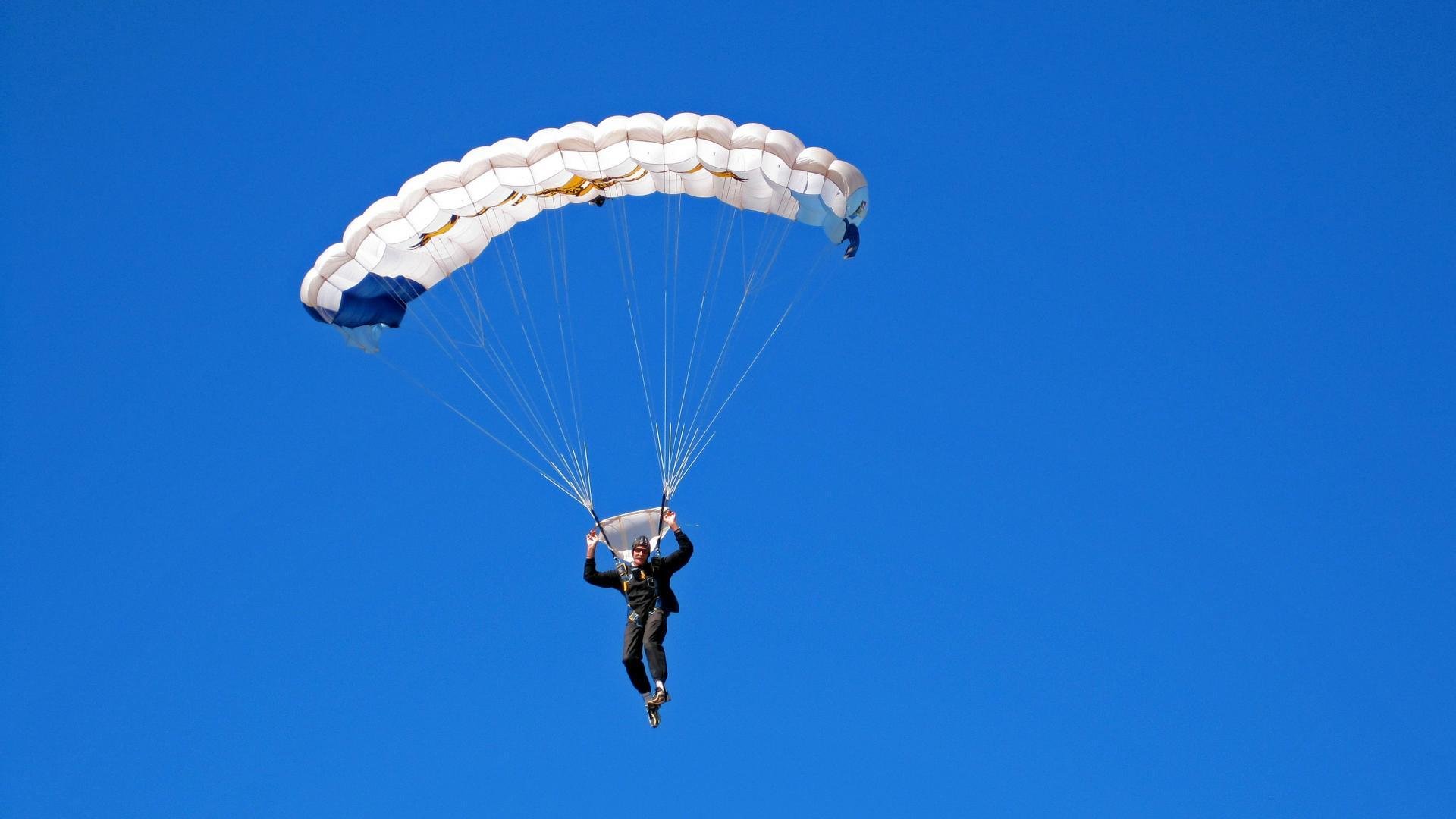 “霍斯特:南非羚羊队的防守悍将,助力队伍称霸全球”